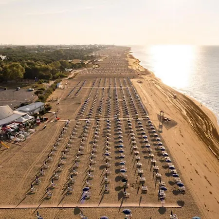 Cozy Charm Near The Beach-beahost