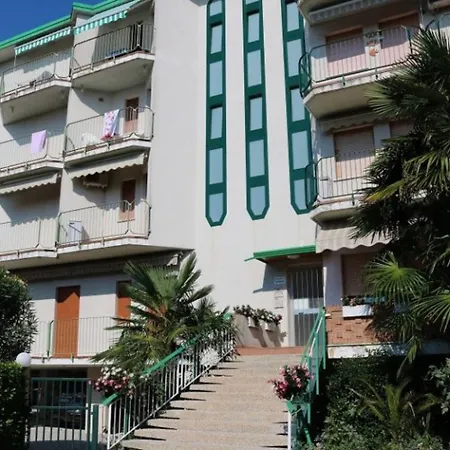 Apartmán Cozy Charm Near The Beach-beahost *