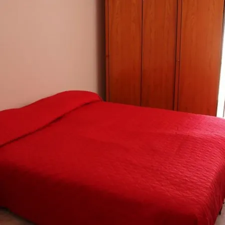 Daire Cozy Charm Near The Beach-beahost